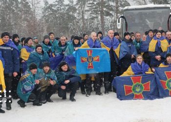 повернувся з полону