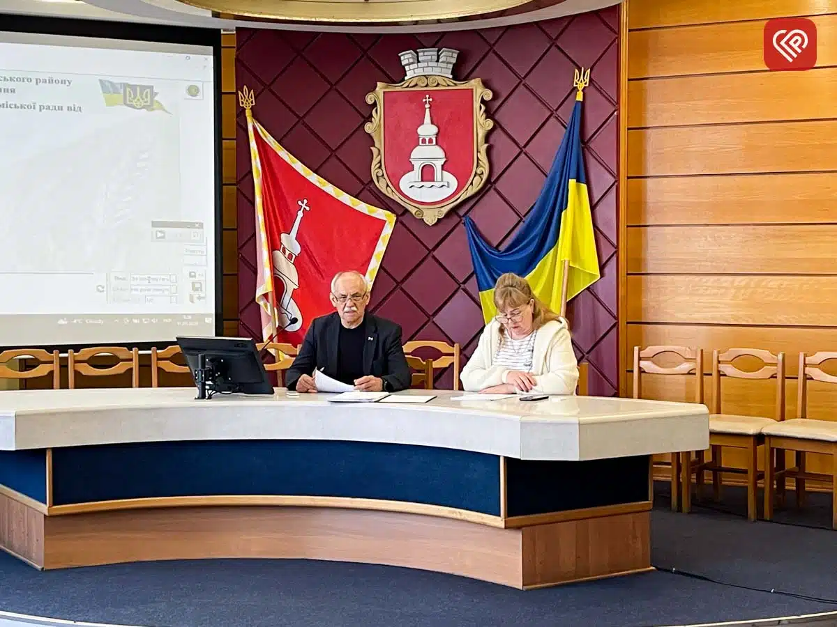 переяслав міська рада вячеслав саулко лідія оверчук