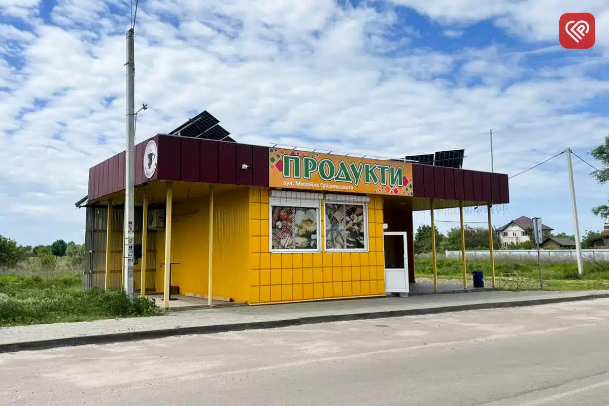 Сонячні панелі для будинку та бізнесу: переяславський підприємець про те, як зробив свої магазини енергонезалежними і заробляє на домашній станції