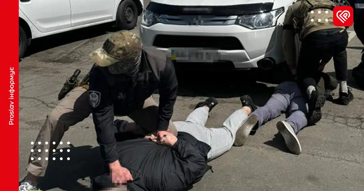 На Київщині очільники благодійних фондів продавали ухилянтам «бронь» та втечу за кордон за 16 тисяч доларів, – СБУ