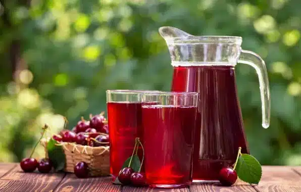 вишневий компот