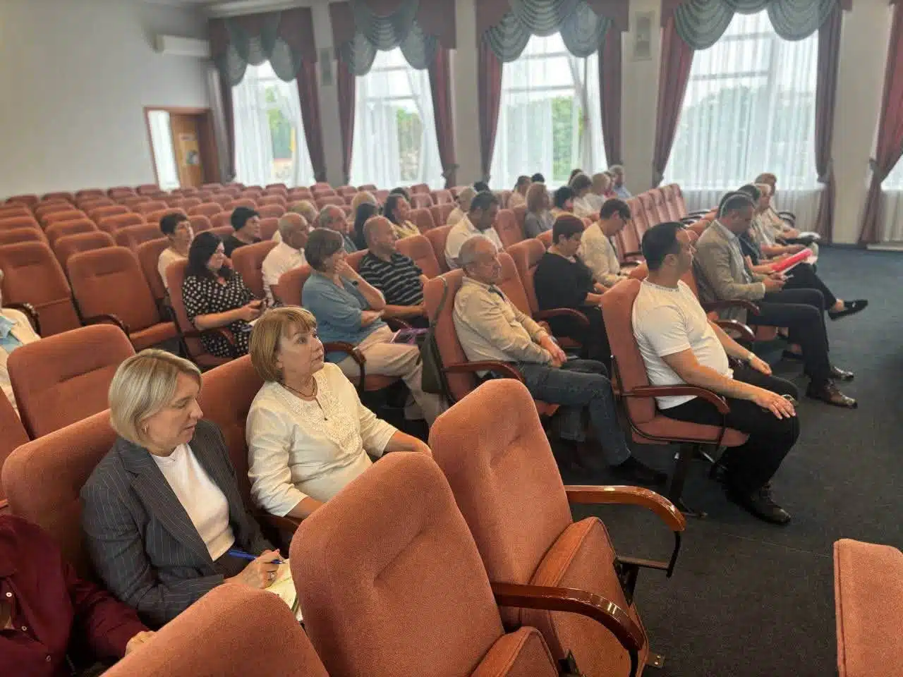 У Бориспільському районі провели нараду щодо роботи закладів освіти