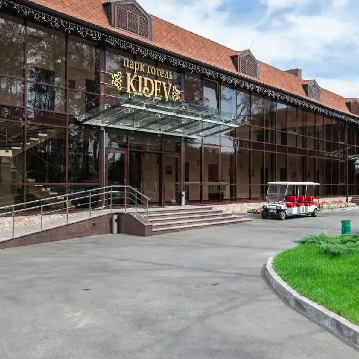 Парк-готель «KIDEV»