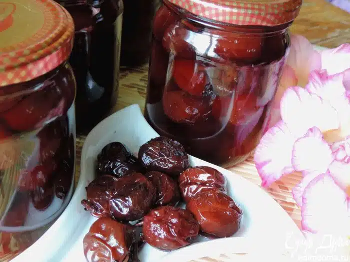 мариновані сливи
