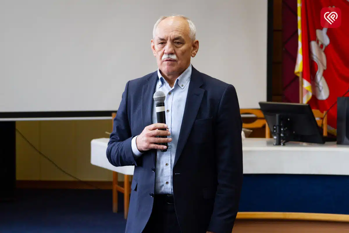 Подяка за велике серце та щоденну працю: у Переяславі привітали працівників соціальної сфери — фото 6