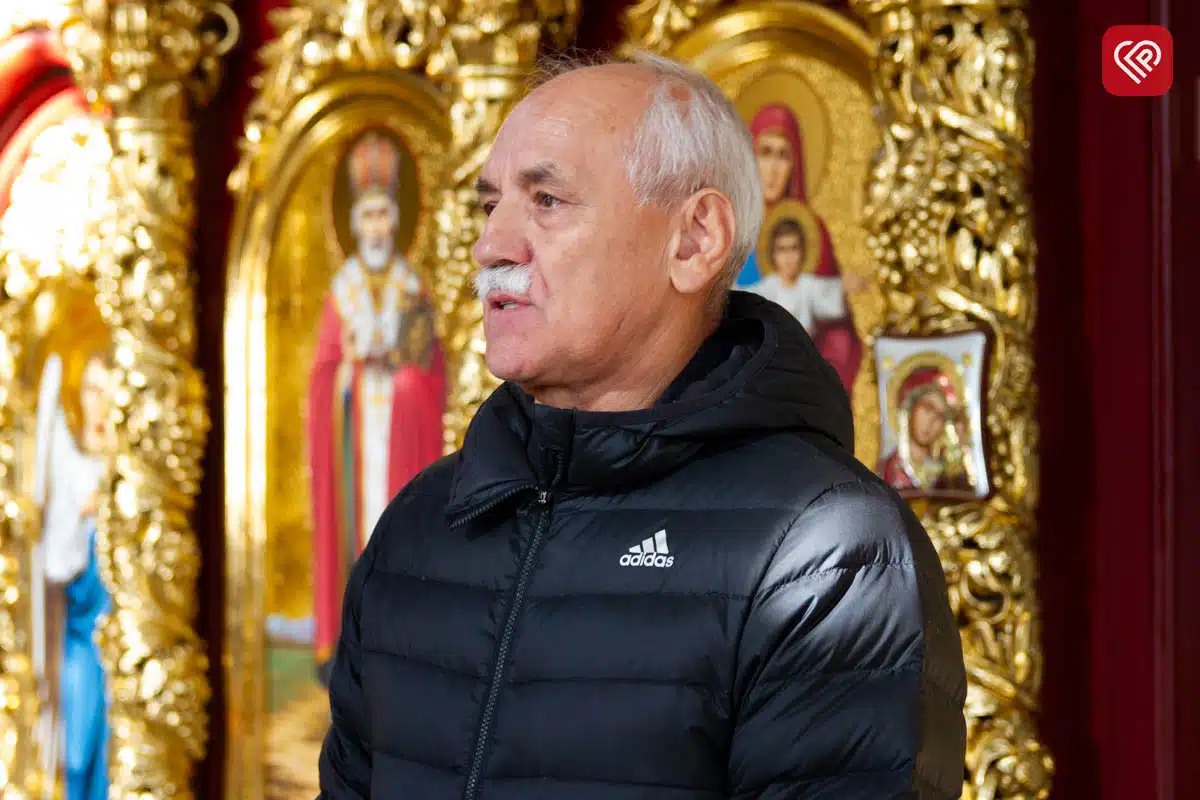 «Він захищав нас від небезпеки з неба, а тепер оберігатиме з небес»: у Переяславі попрощалися з командиром взводу ДФТГ Андрієм Литвиненком — фото 18