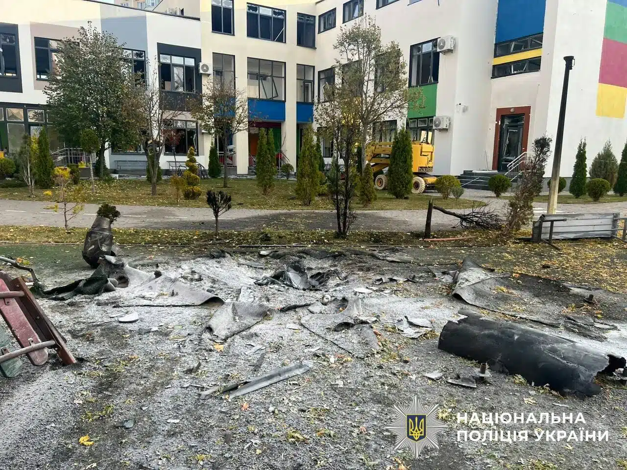 Внаслідок атаки на Київщині загинула людина, є постраждалі та масштабні руйнування — фото 3