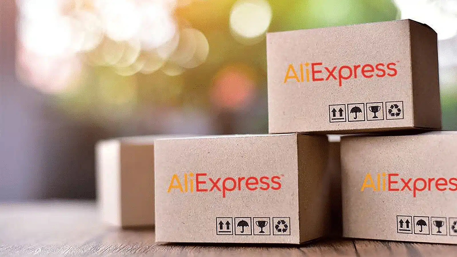 Посилки з AliExpress та Temu подорожчають: Рада запровадила 20% ПДВ на покупки до 150 євро